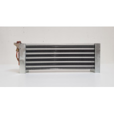 Gaisa kondicionēšanas radiators 13004290