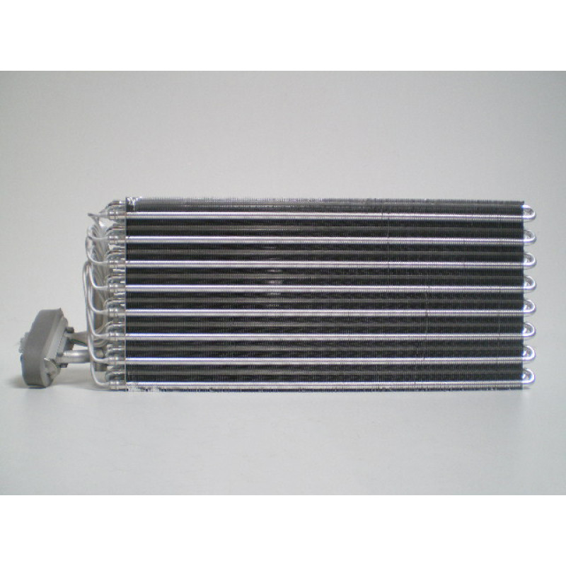 Gaisa kondicioniera radiators (Jauns) Denso F737812145310