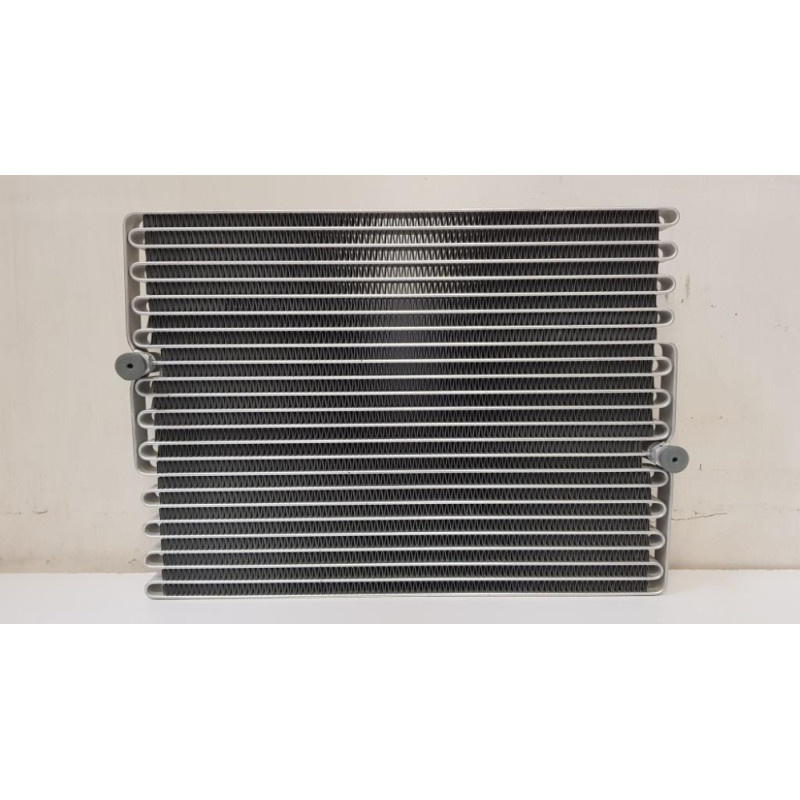 Gaisa kondicionēšanas radiators 84359949